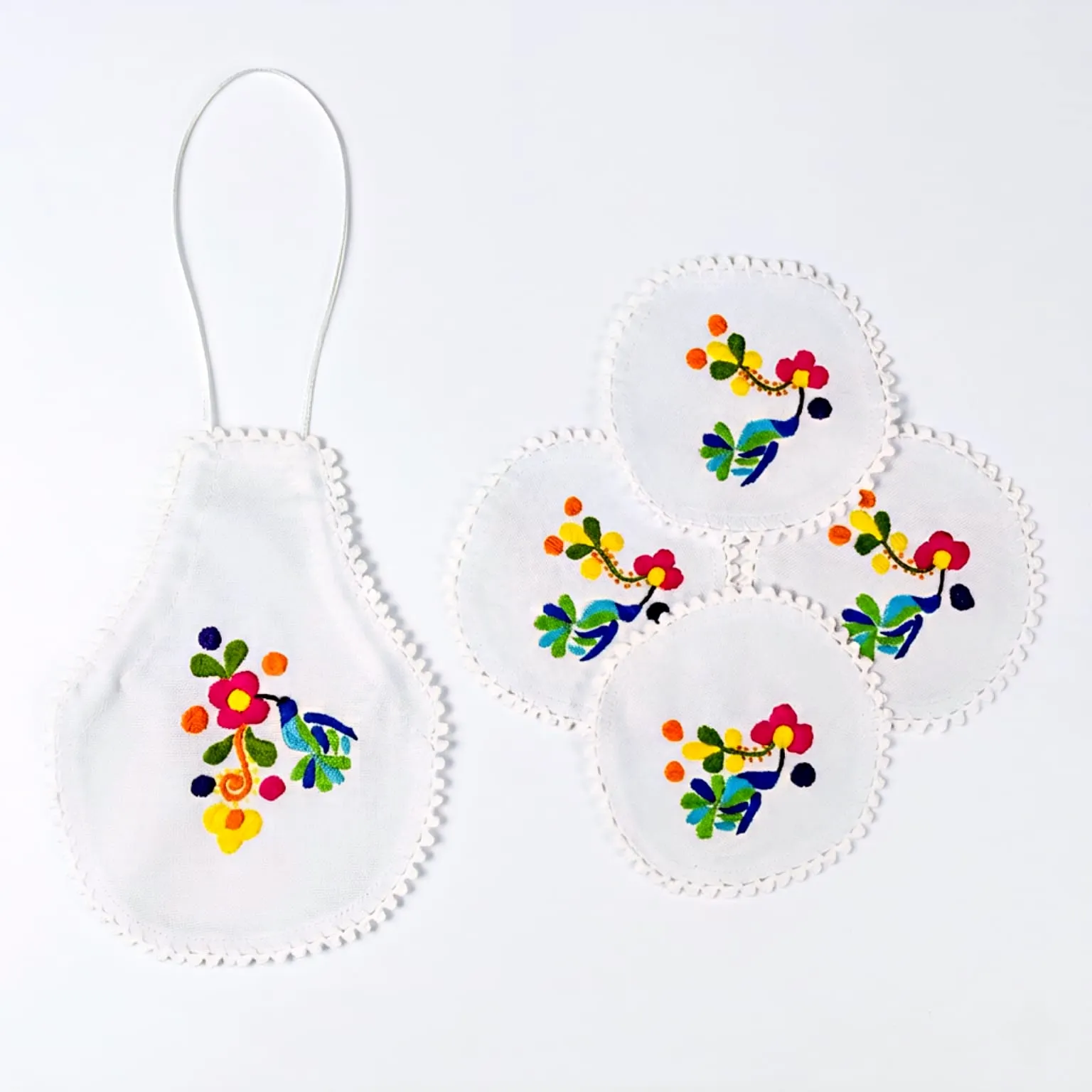 Funda y Portavasos Bordados Hechos a Mano Estilo Zuleta